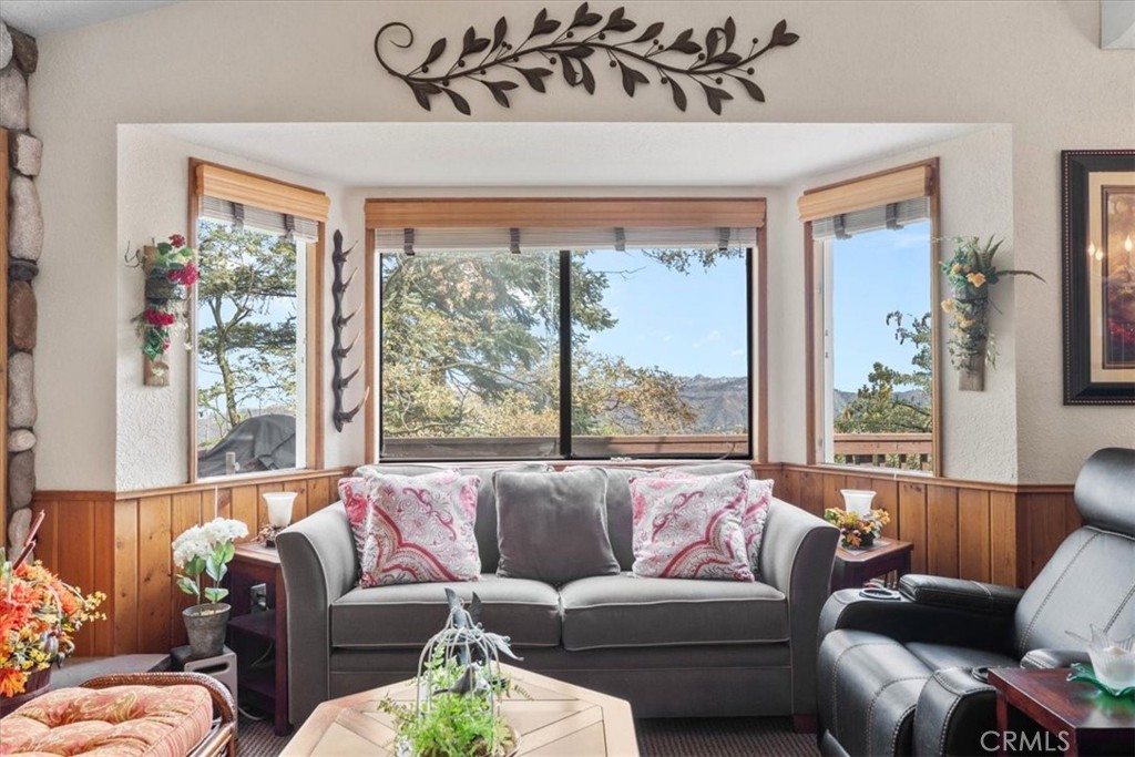 Crestline (CRES) - Residential