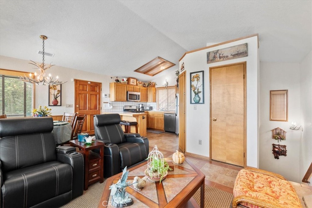 Crestline (CRES) - Residential