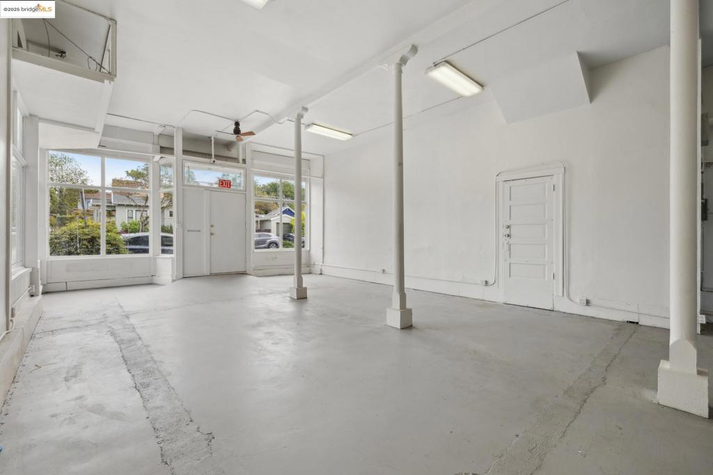 CENTRAL BERKELEY - Residential Income