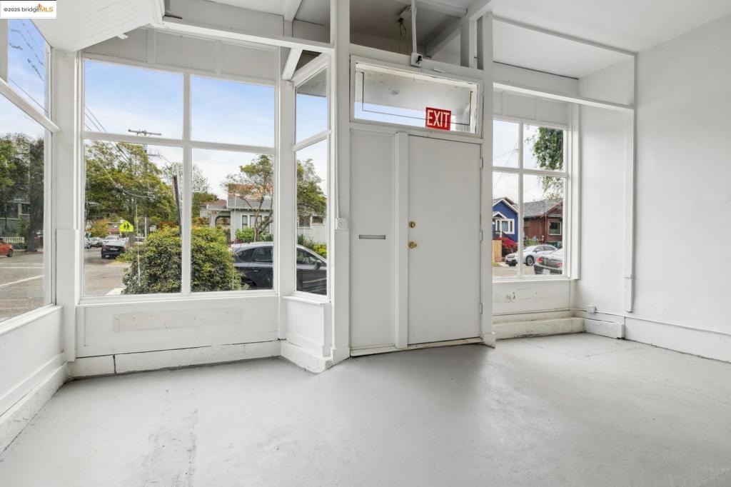 CENTRAL BERKELEY - Residential Income