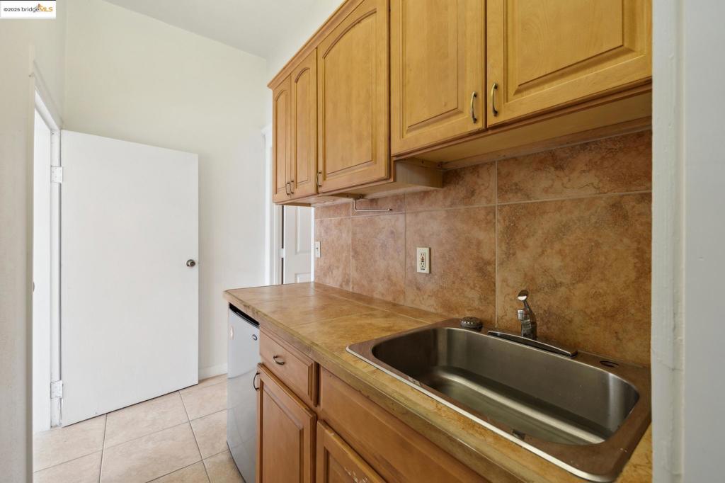 CENTRAL BERKELEY - Residential Income