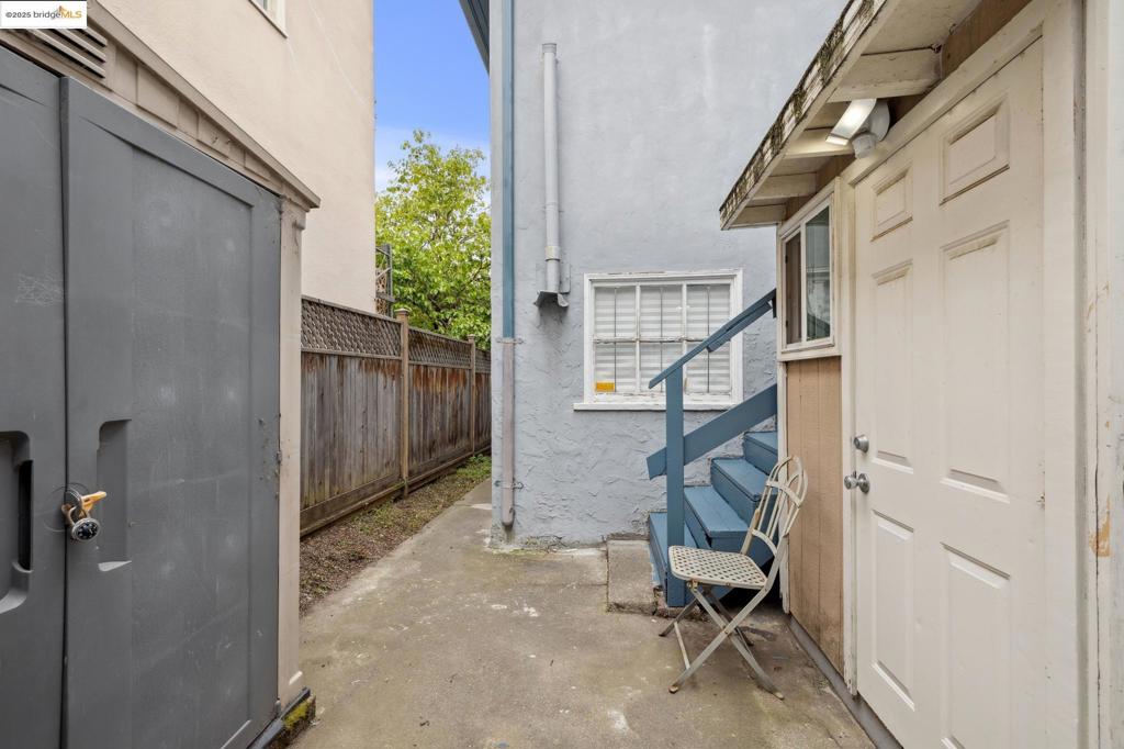 CENTRAL BERKELEY - Residential Income