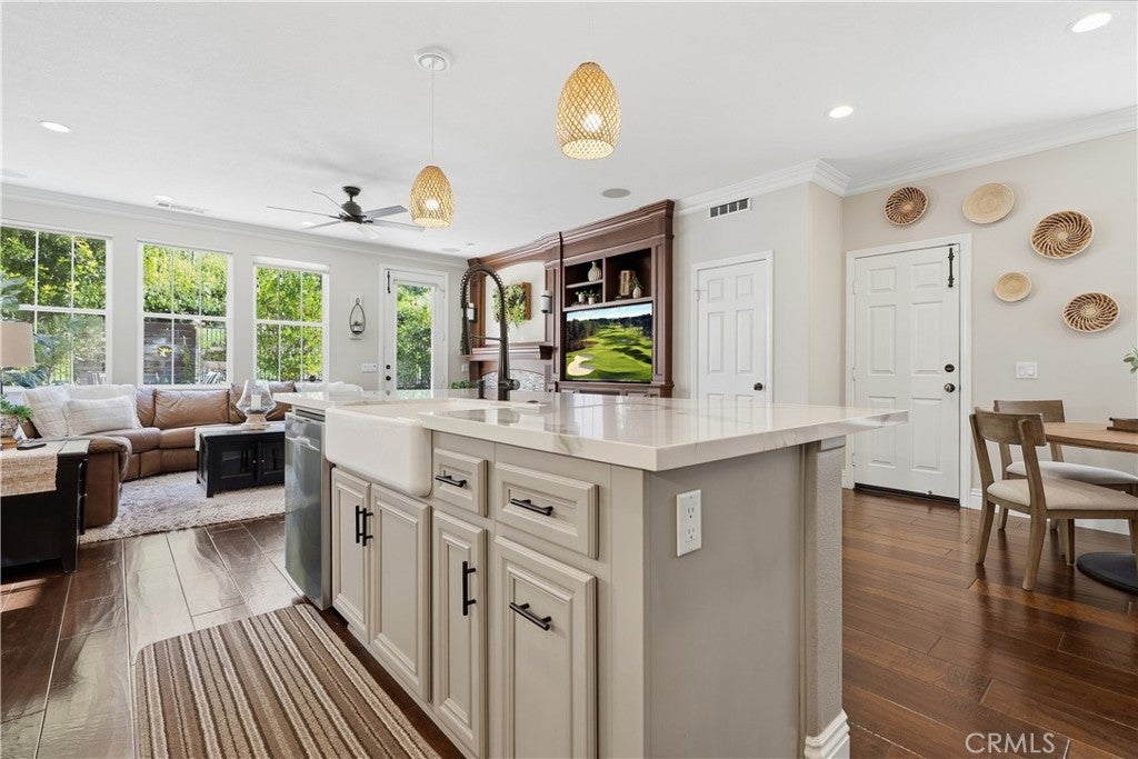 8 Sutherland Drive, Ladera Ranch CA 92694 - Photo 8