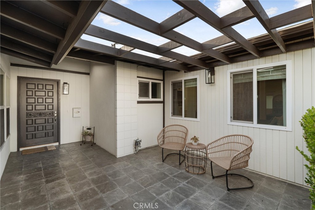 2901 Royal Palm Drive