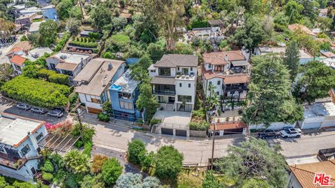Photo of 7192 Woodrow Wilson Drive, Los Angeles, CA 90068 (MLS # 25530381)