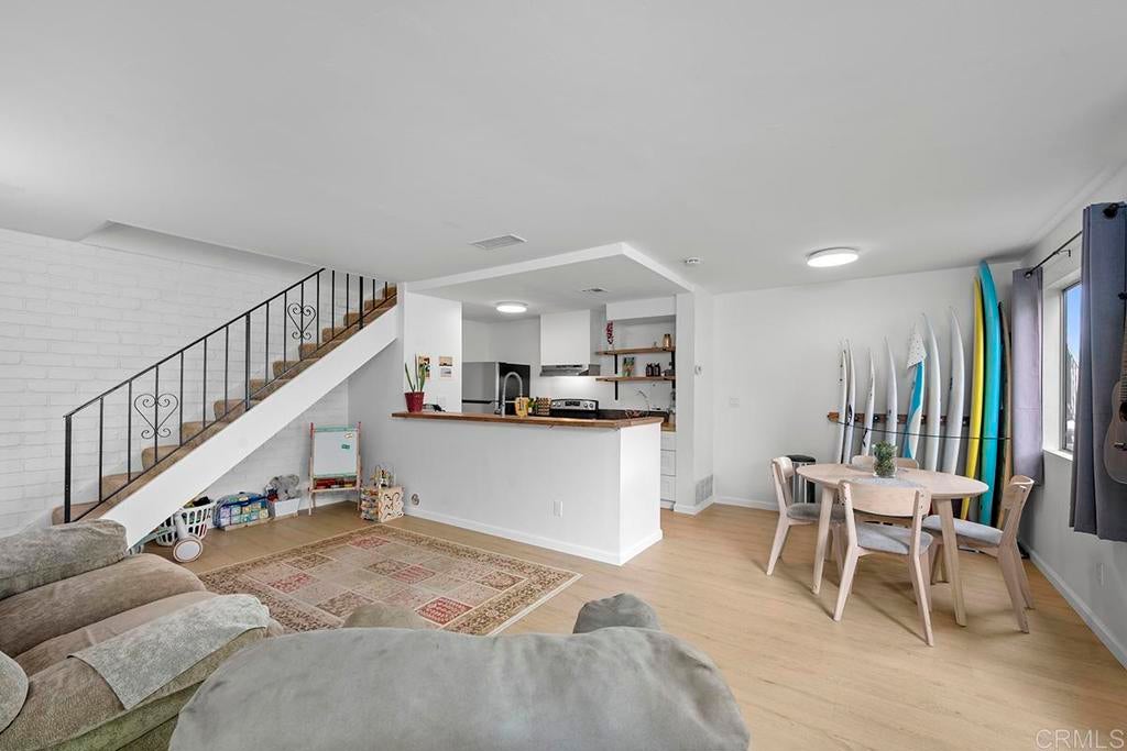 9851 Mission Viejo Ct 3