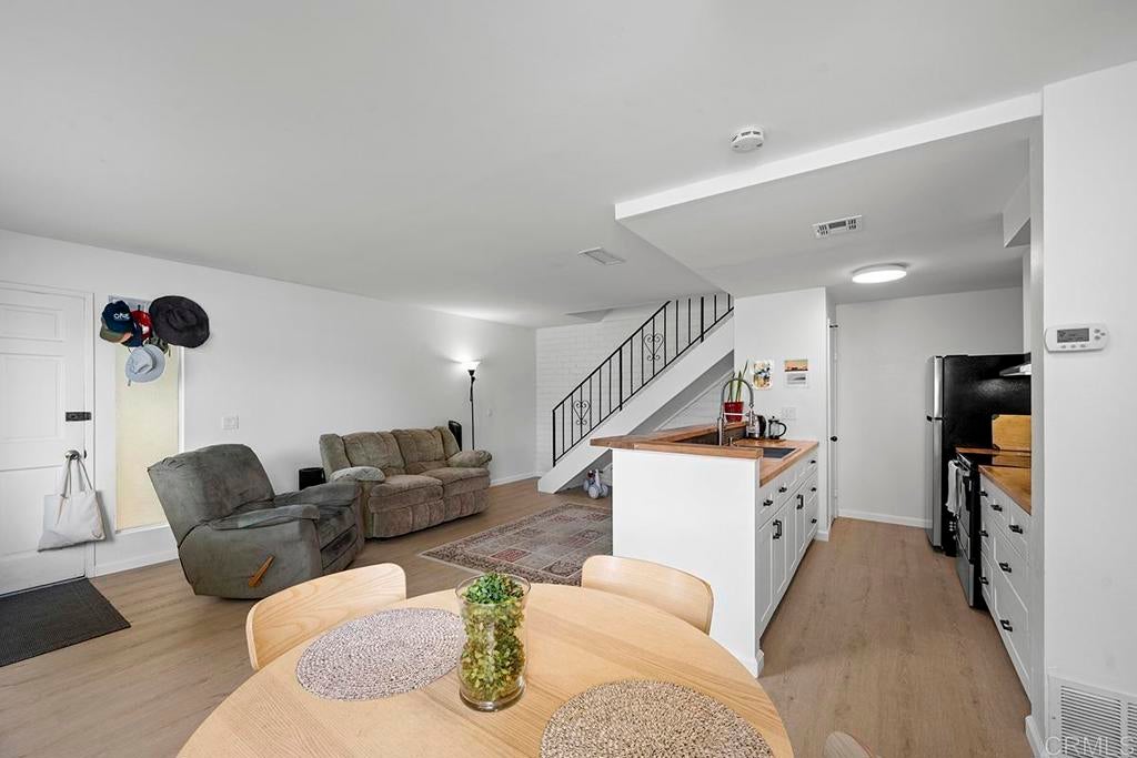 9851 Mission Viejo Ct 3