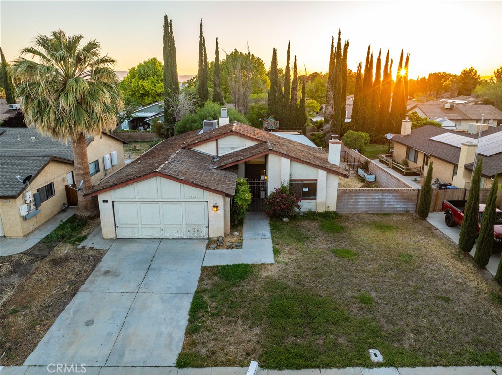 44231 Fine Street