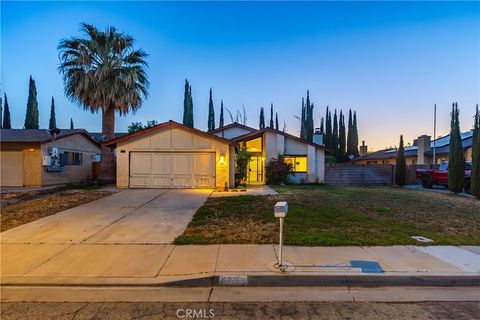 Photo of 44231 Fine Street, Lancaster, CA 93536 (MLS # SR26110656)