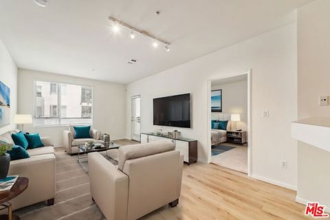 6400 Crescent Parkway 217 Playa Vista CA 90094