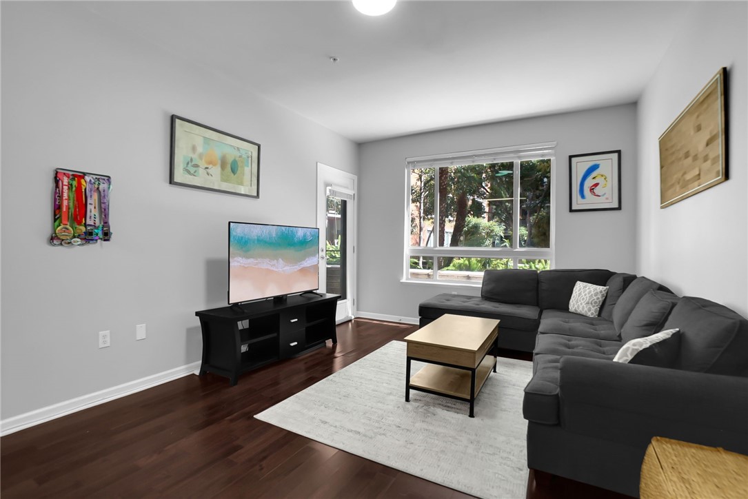 100 S Alameda Street 107