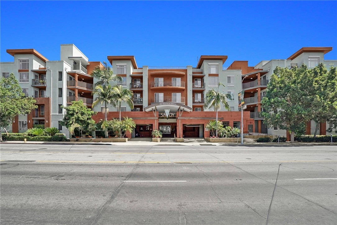 100 S Alameda Street