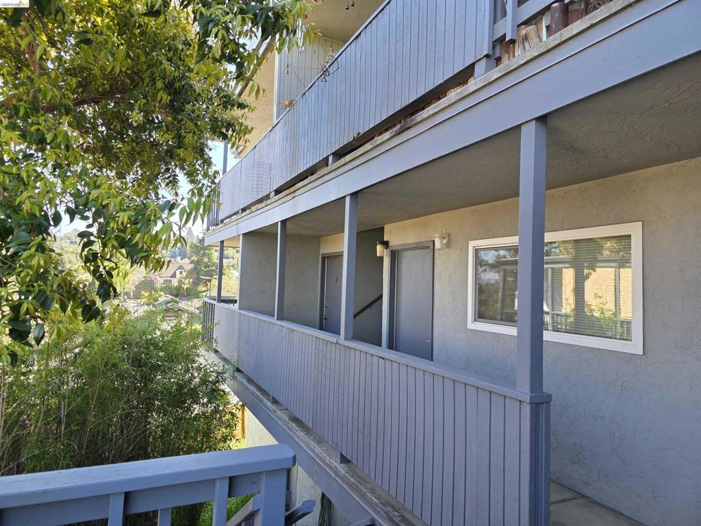 40 Foster St