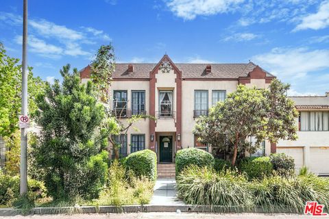 Photo of 512 N Alexandria Avenue, Los Angeles, CA 90004 (MLS # 25595735)