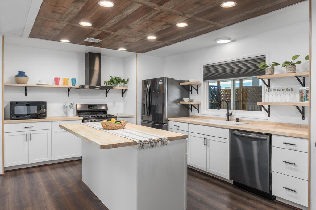 Palm Springs View Es - Manufactured In Park