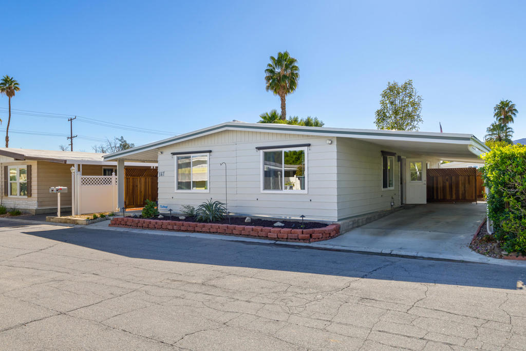 Palm Springs View Es - Manufactured In Park