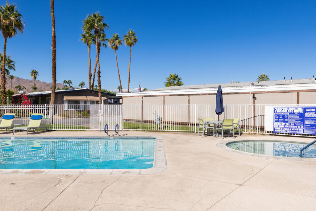 Palm Springs View Es - Manufactured In Park