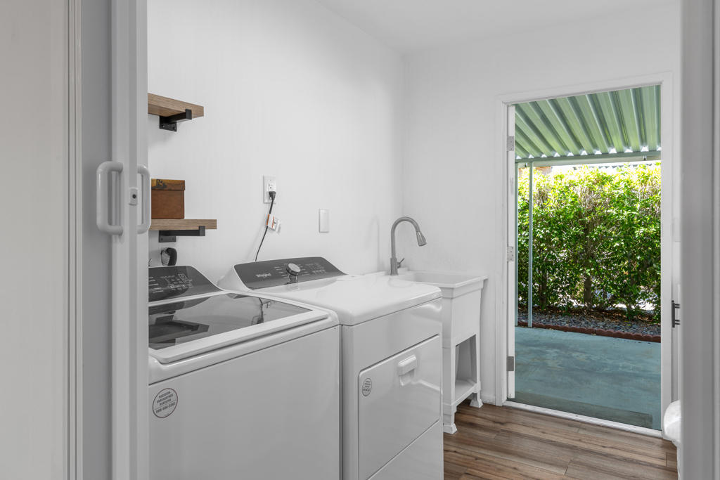 Palm Springs View Es - Manufactured In Park