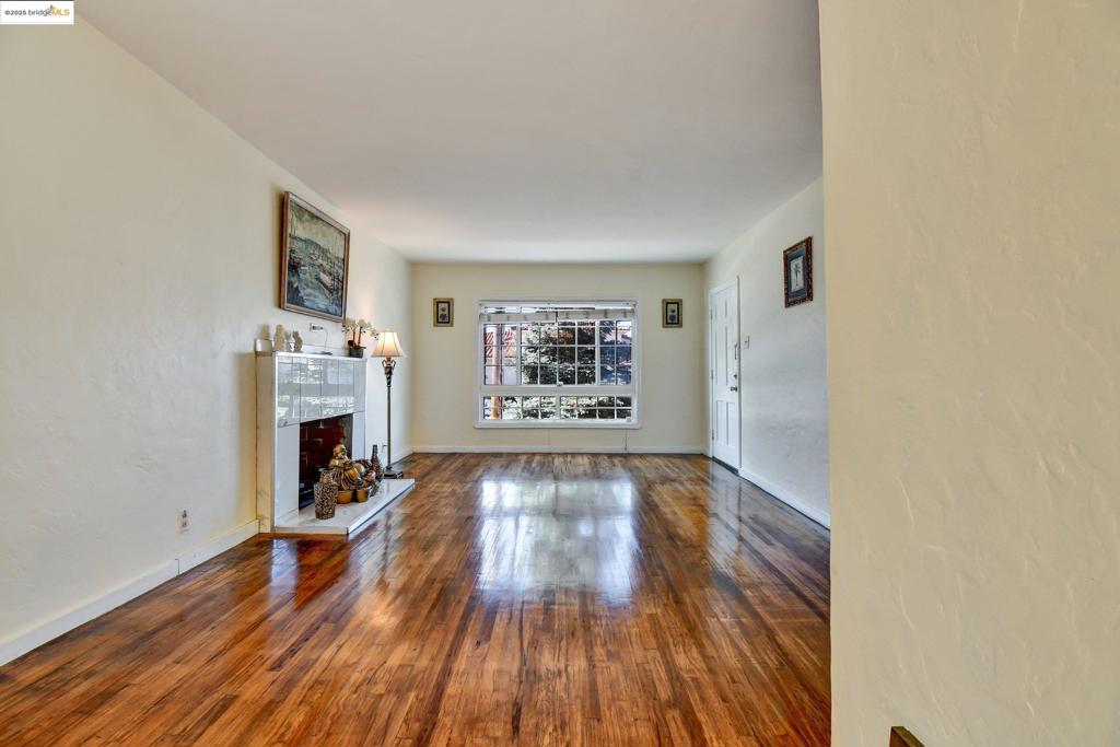 EL CERRITO - Residential