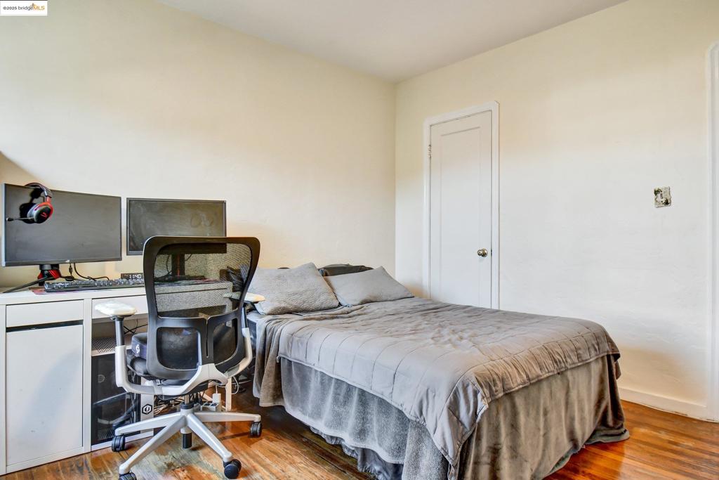 EL CERRITO - Residential