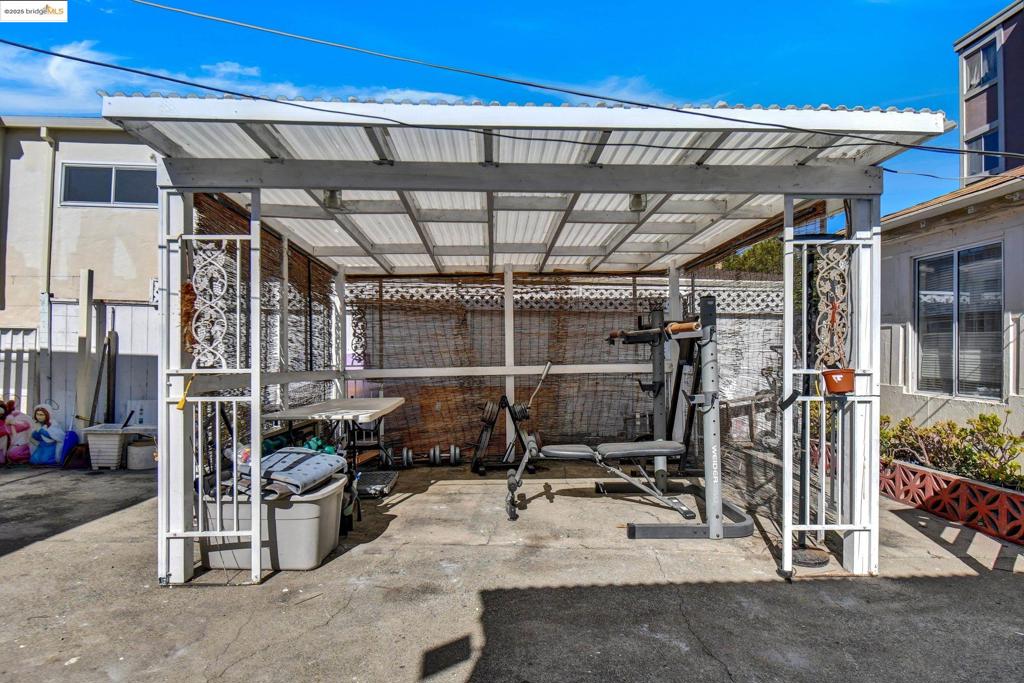 EL CERRITO - Residential