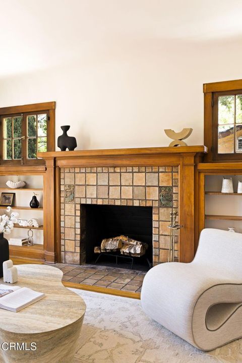 Tiny photo for 1275 N Hill Avenue, Pasadena, CA 91104 (MLS # P1-28078)
