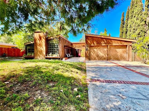 12551 Barrett North Tustin CA 92705
