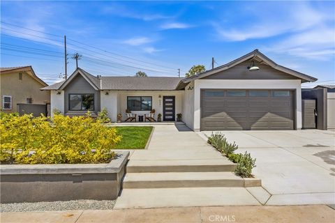 Photo of 6541 Bestel Avenue, Westminster, CA 92683 (MLS # OC26077032)