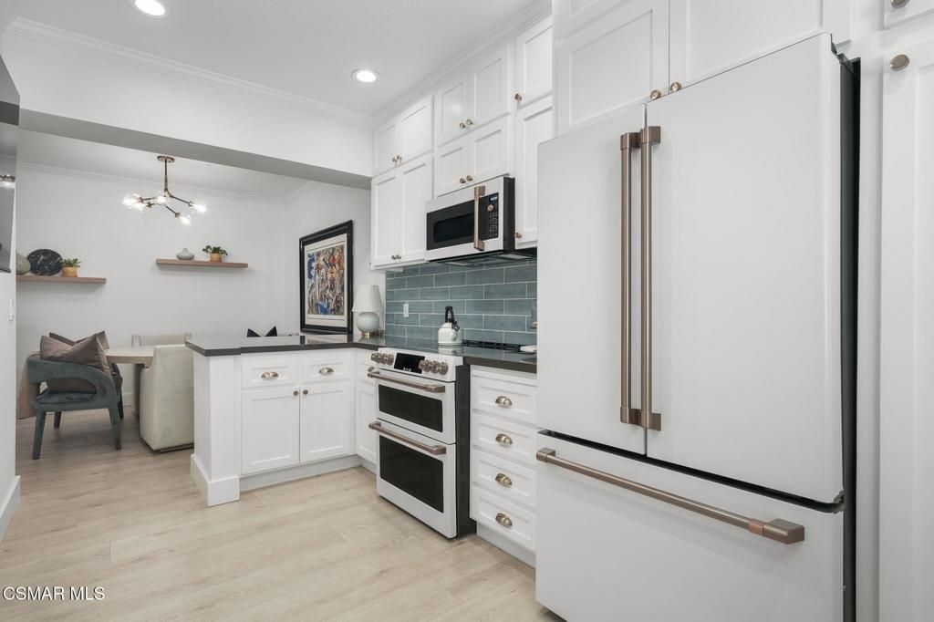 Photo of 5473 Spanish Oak Lane #G, Oak Park, CA 91377 (MLS # 226001229)