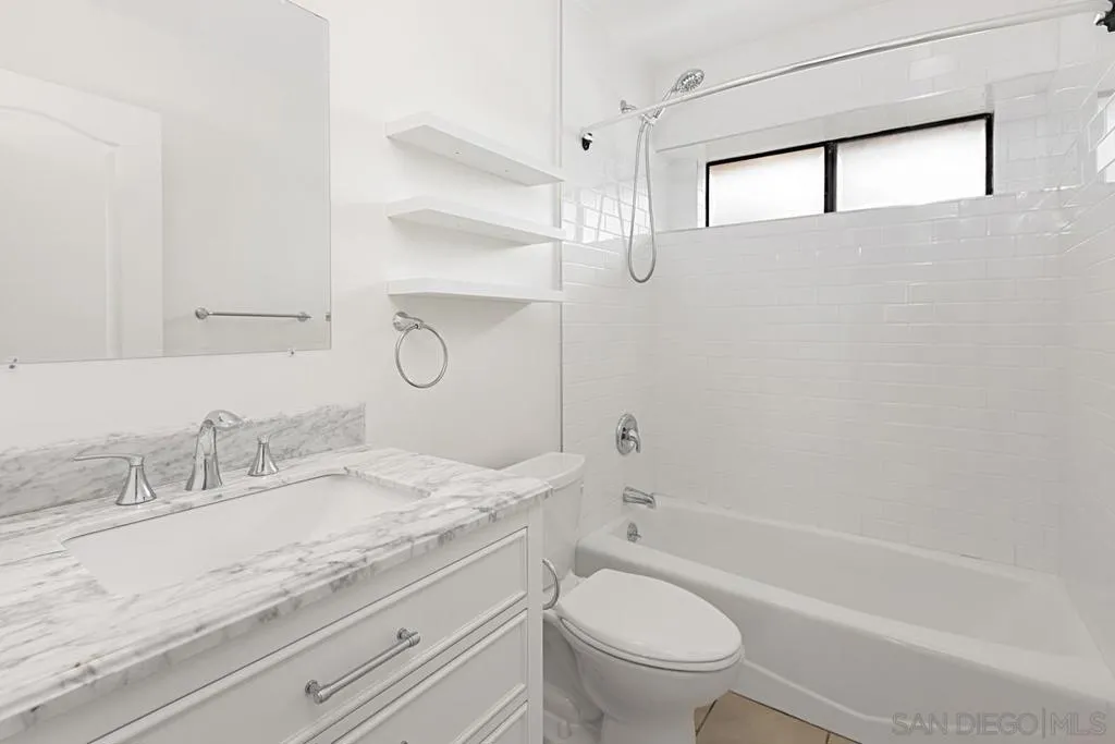 La Jolla, California 92037, United States, 5 Bedrooms Bedrooms, ,4 BathroomsBathrooms,Residential,Active,243608