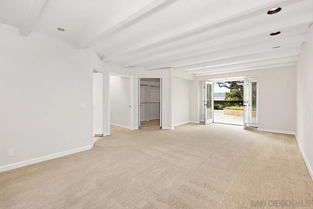 La Jolla, California 92037, United States, 5 Bedrooms Bedrooms, ,4 BathroomsBathrooms,Residential,Active,243608