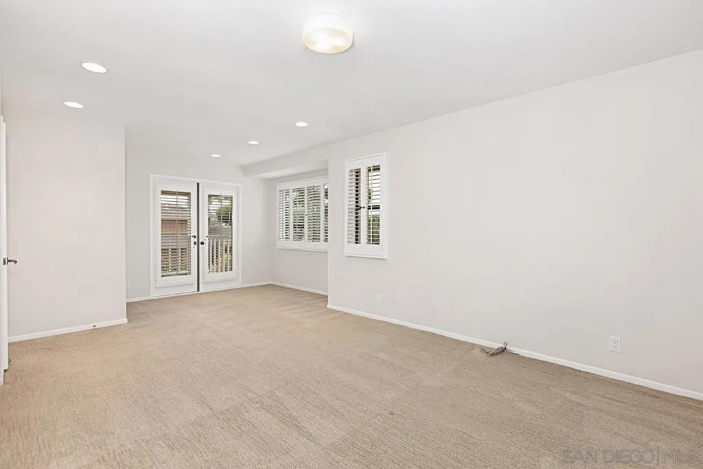 La Jolla, California 92037, United States, 5 Bedrooms Bedrooms, ,4 BathroomsBathrooms,Residential,Active,243608