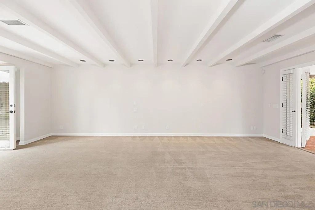 La Jolla, California 92037, United States, 5 Bedrooms Bedrooms, ,4 BathroomsBathrooms,Residential,Active,243608