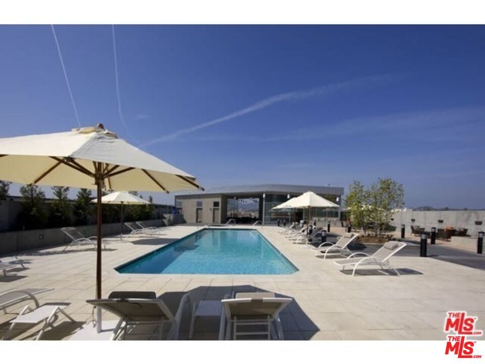 3785 Wilshire Boulevard 2010