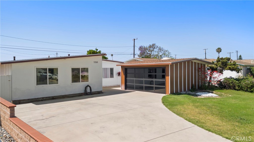 13581 Yosemite Drive