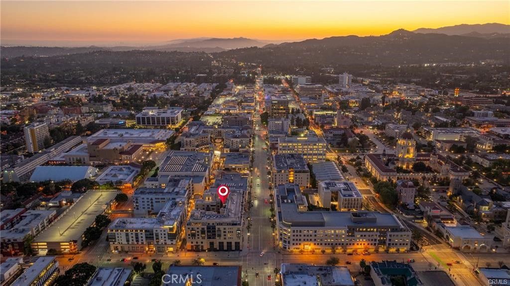 Photo of 39 S Los Robles Avenue #6017, Pasadena, CA 91101 (MLS # AR25267131)