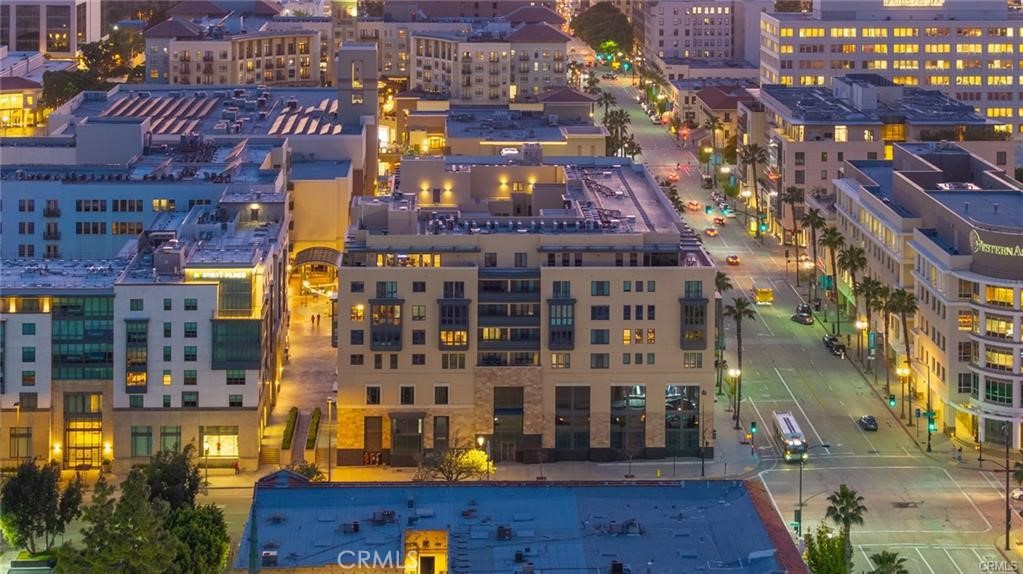 39 S Los Robles Avenue 6017