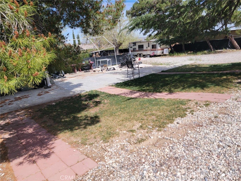 17986 Westlawn