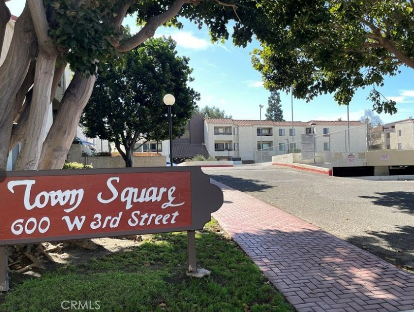 Town Square (TNSQ) - Residential Lease