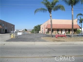1262 S Santa Fe