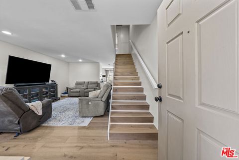 Photo of 19124 Hamlin Street #4, Reseda, CA 91335 (MLS # 26645733)