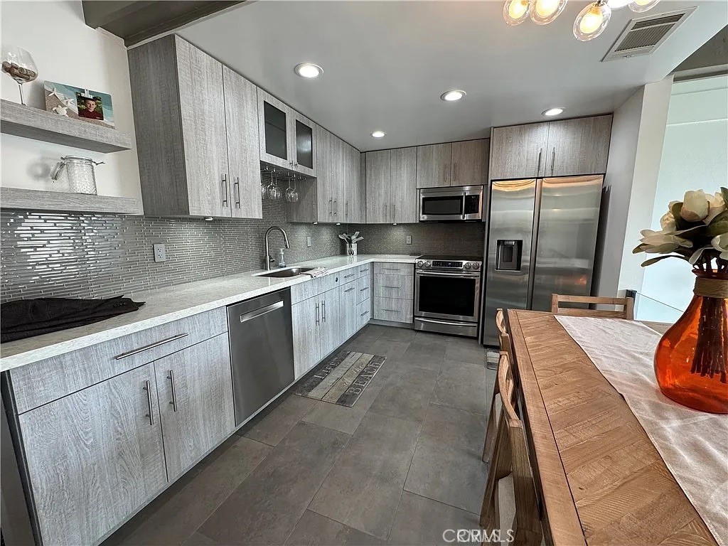 6308 Marina Pacifica S