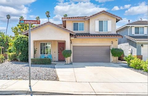 Photo of 565 Alderbery Lane, Pomona, CA 91767 (MLS # CV25272566)