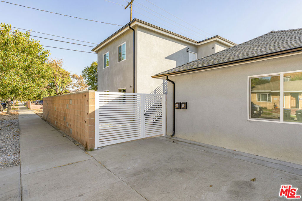 - Residential Lease