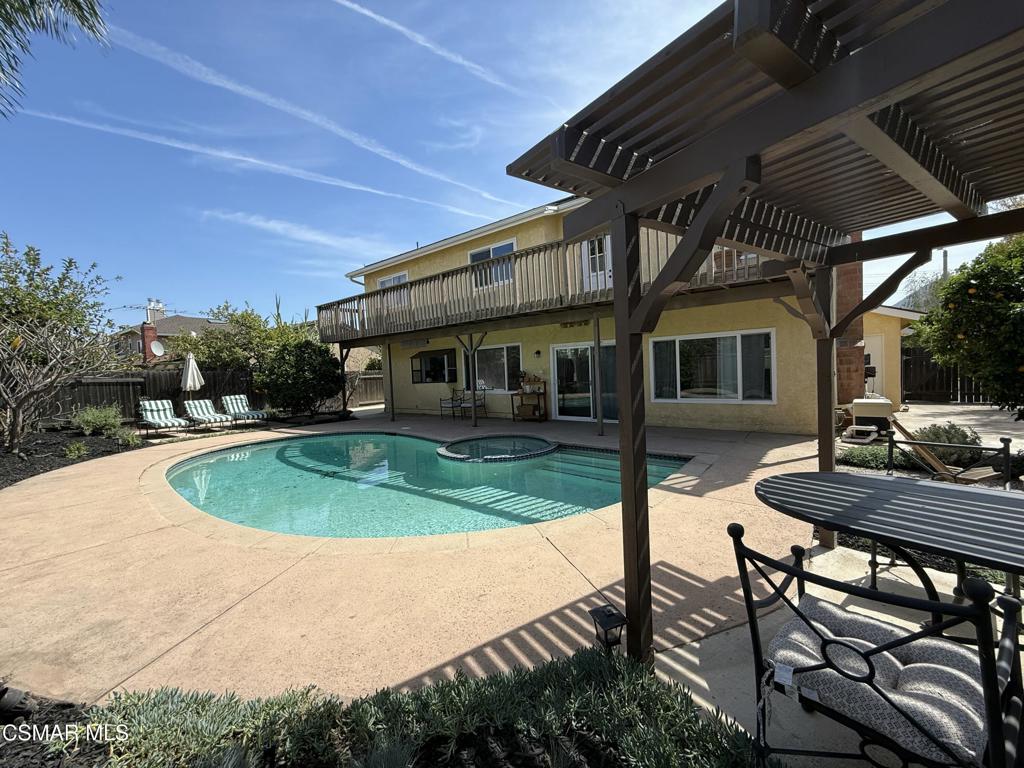 353 Bent Twig Avenue