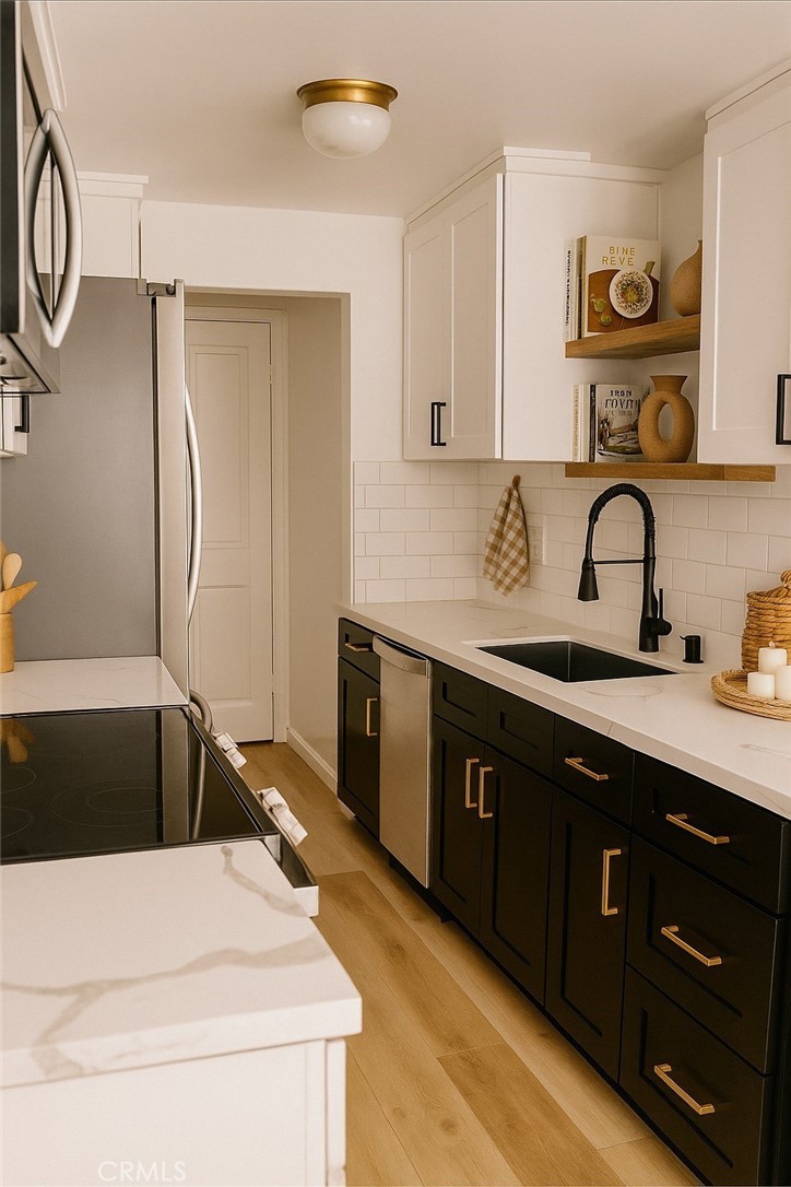 4487 Colbath Avenue 101