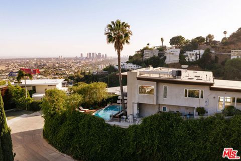Photo of 8555 Hollywood Boulevard, Los Angeles, CA 90069 (MLS # 26838723)