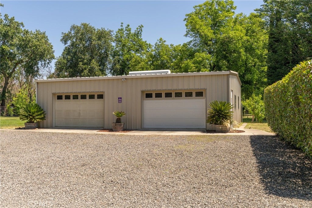 2034 Vista Lane