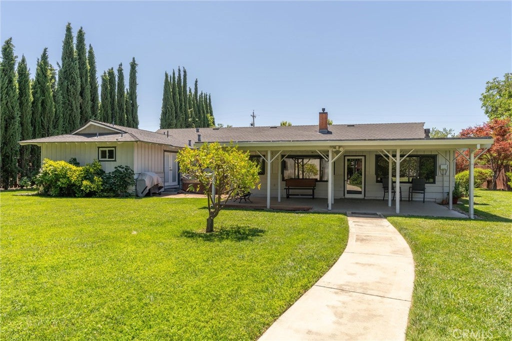 2034 Vista Lane