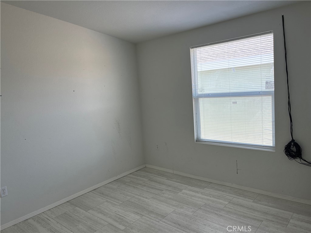 2757 Phelan